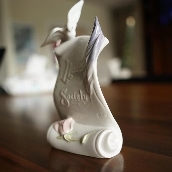 1998 LLADRO SOCIETY GLAZED PORCELAIN "ART BRINGS US TOGETHER" #7677 - Picture 2 of 5